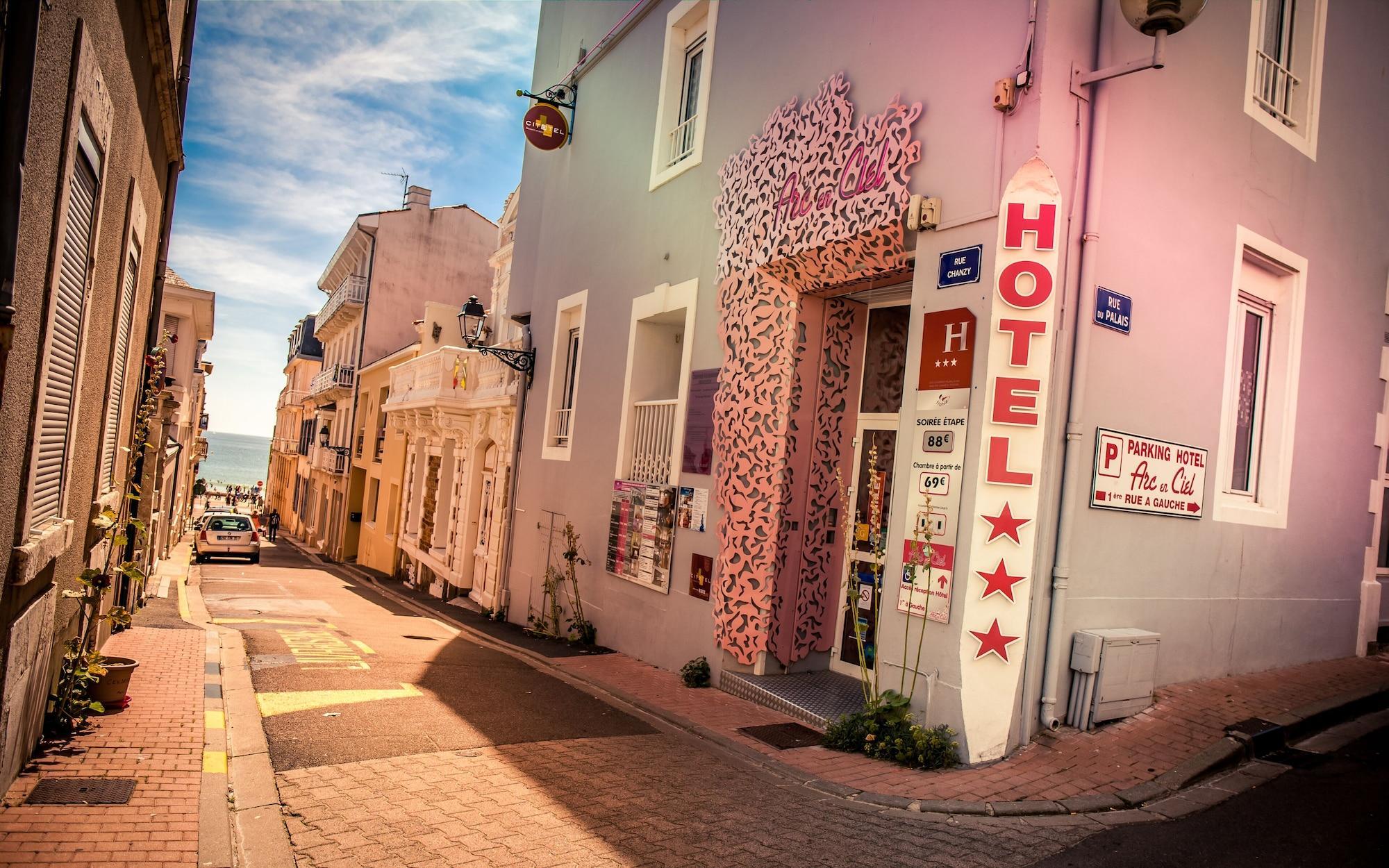 Hôtel Arc en Ciel et SPA - Les Sables d'Olonne Les Sables-dʼOlonne Exterior foto